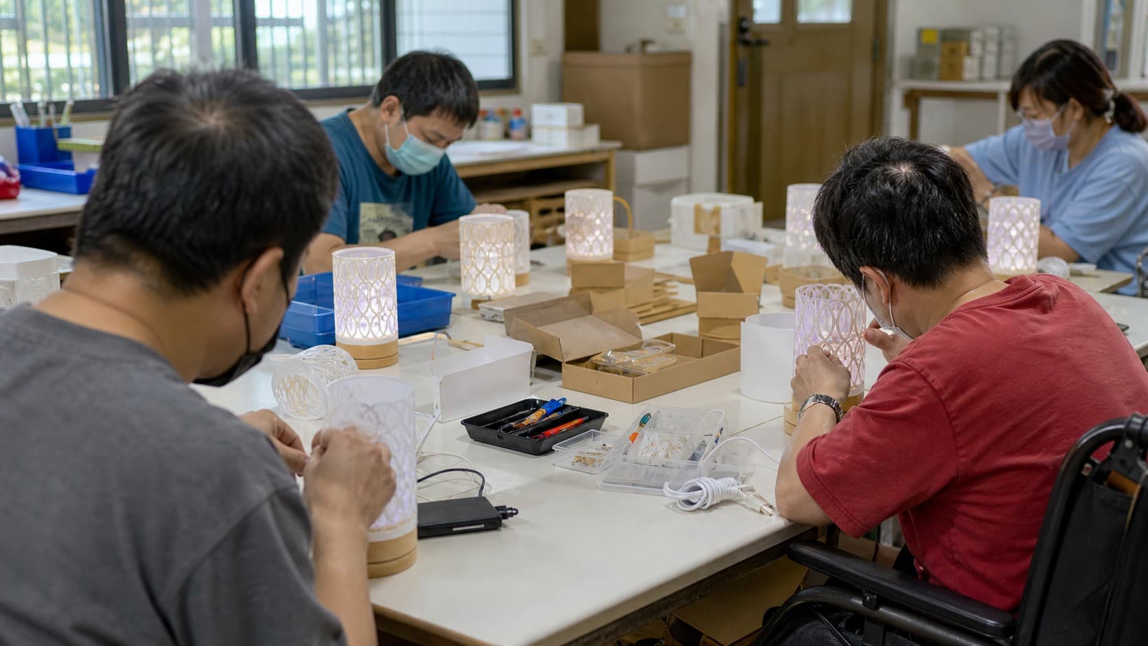 公益夜燈與獨居長者照明支持計畫-提案主視覺